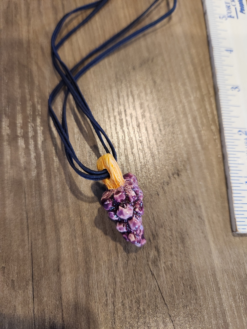 Vintage Artisan Handmade Grape Cluster Pendant Necklace Retro Jewelry Excellent!